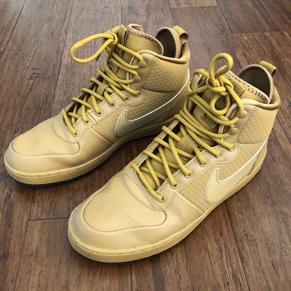 Nike Men’s Ebernon Mid Winter Sneaker - Picture 1 of 6